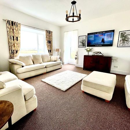 Clydfan Apartment Holyhead Exterior photo
