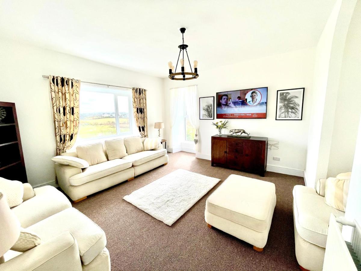 Clydfan Apartment Holyhead Exterior photo
