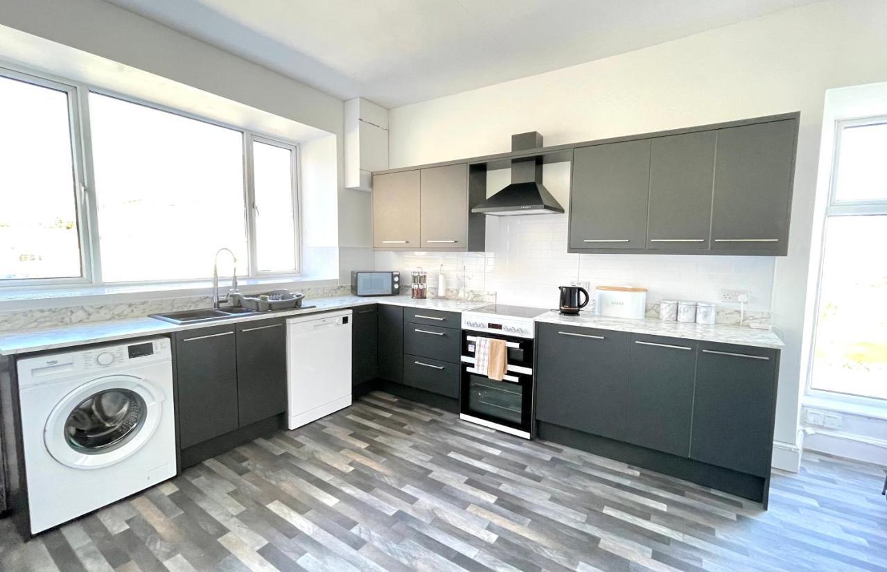 Clydfan Apartment Holyhead Exterior photo