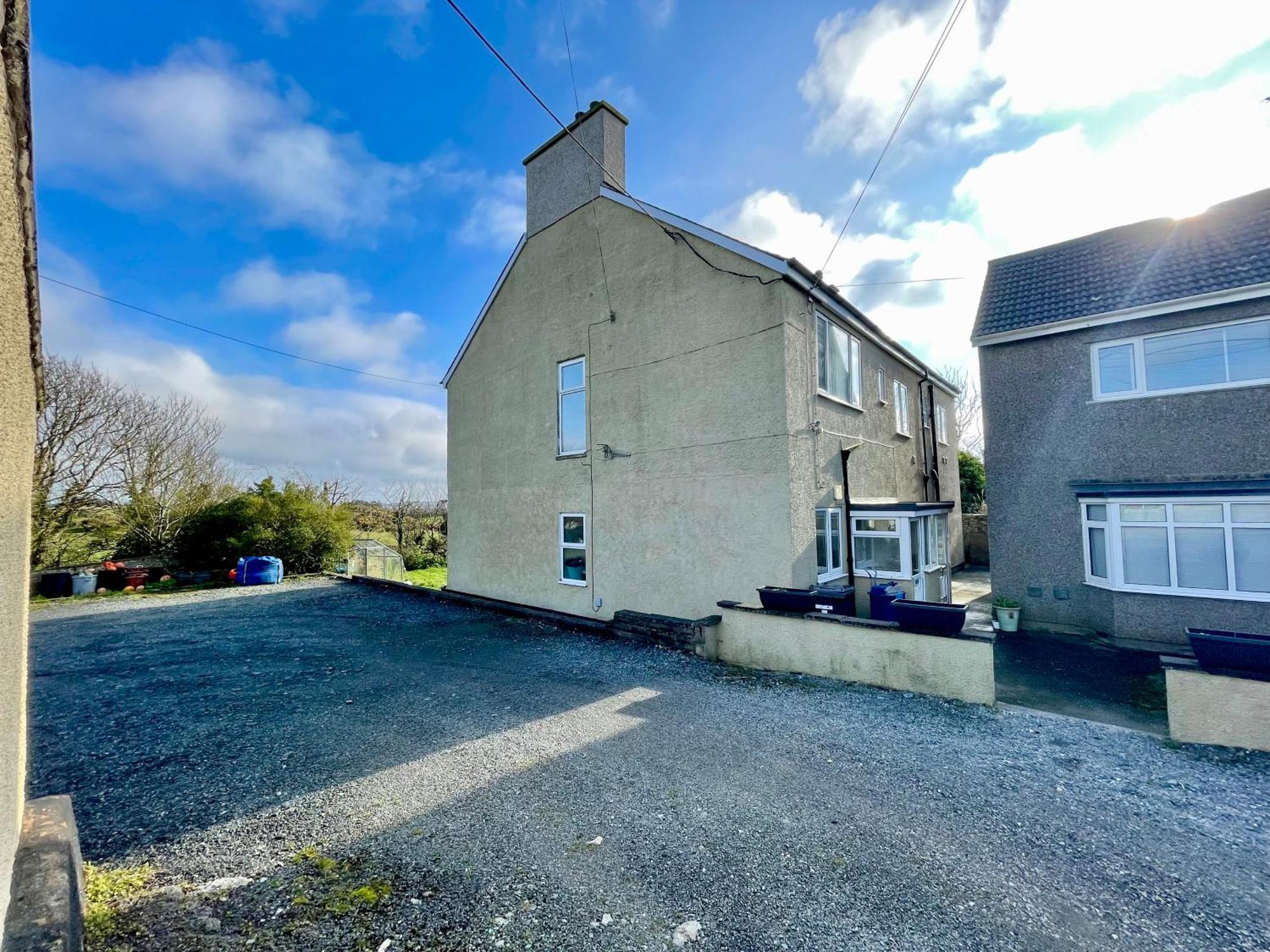 Clydfan Apartment Holyhead Exterior photo