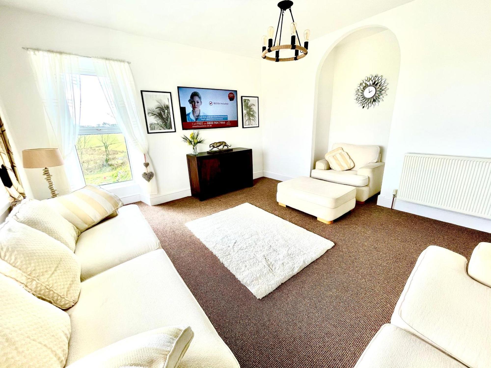Clydfan Apartment Holyhead Exterior photo